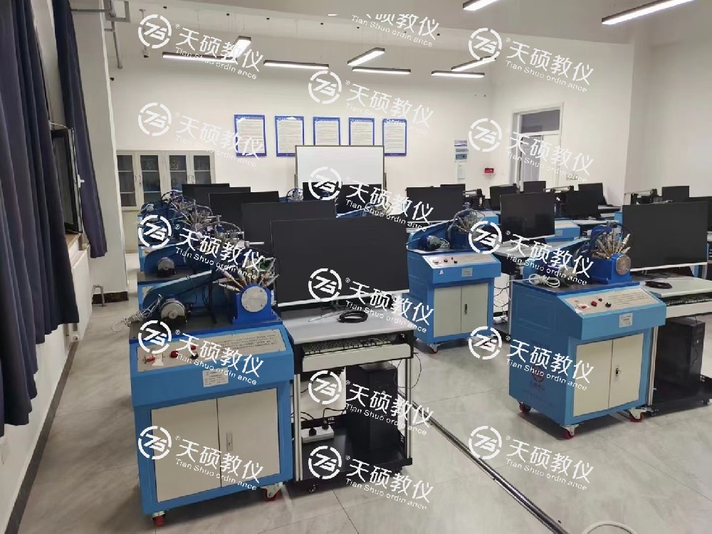 前方不斷傳來(lái)捷報(bào)！????多個(gè)實(shí)驗(yàn)實(shí)訓(xùn)室交付驗(yàn)收完成！機(jī)械原理、機(jī)械設(shè)計(jì)實(shí)驗(yàn)室，機(jī)械制圖實(shí)訓(xùn)室和液壓實(shí)訓(xùn)室！