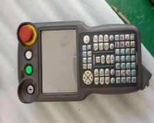 安川機器人示教器控制面板破碎維修